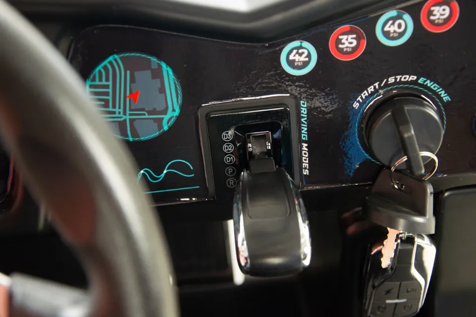 XTR E-UTV detail 38