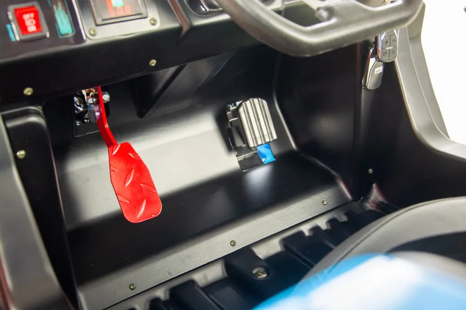 XTR E-UTV detail 30